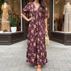 BOGO Boutique Wishlist Tiered Floral Maxi Dress